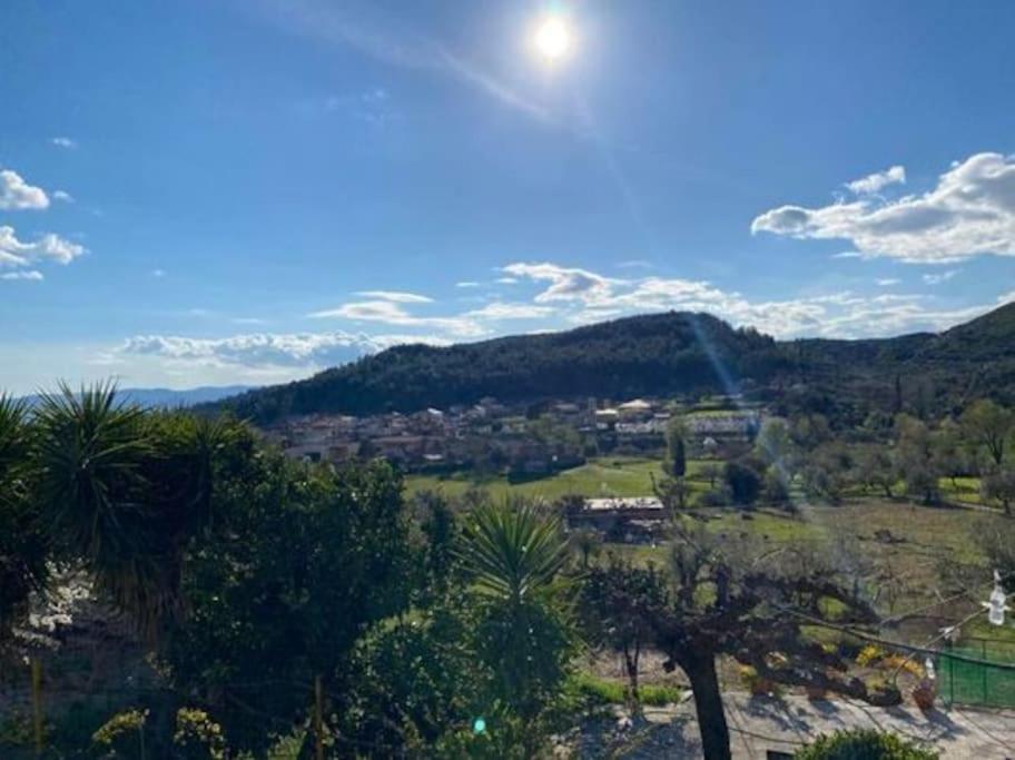 Laki'S House Οροφοδιαμέρισμα Με Σοφίτα Thermo Extérieur photo
