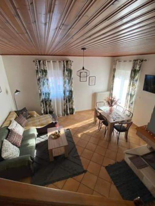 Laki'S House Οροφοδιαμέρισμα Με Σοφίτα Thermo Extérieur photo