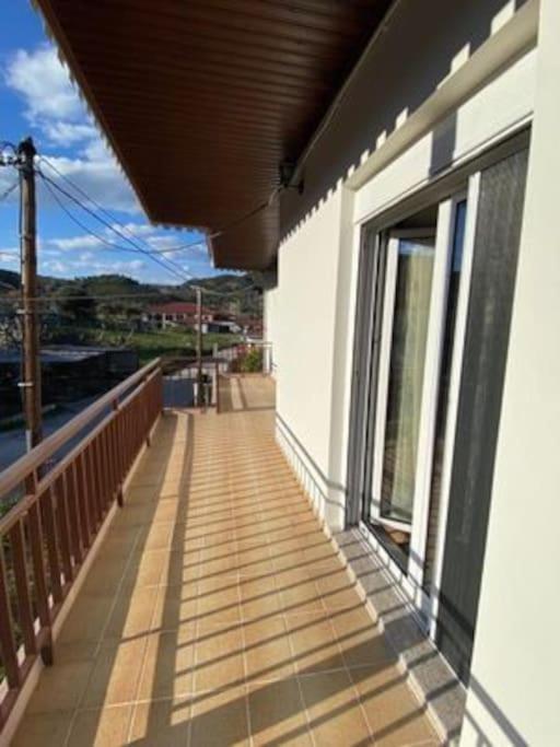 Laki'S House Οροφοδιαμέρισμα Με Σοφίτα Thermo Extérieur photo